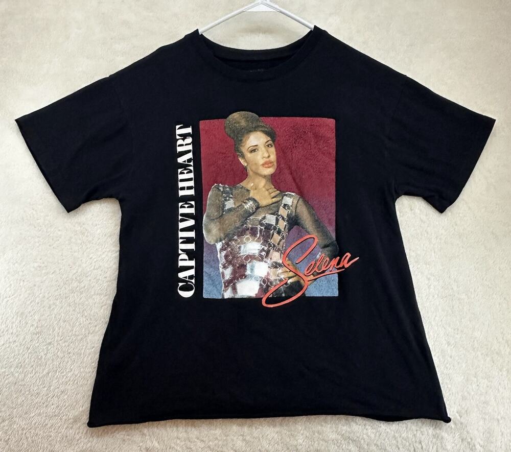 Official Selena Merchandise Black T-Shirt Women Size Small Captive Heart